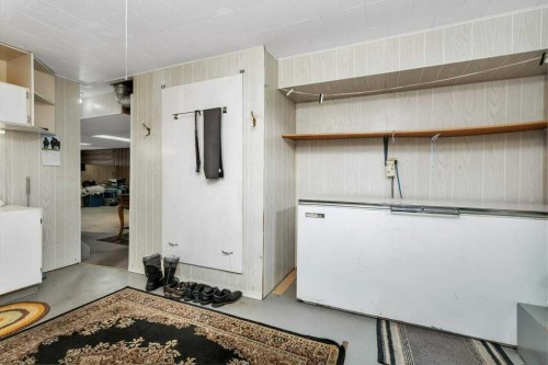 6739 59Th Avenue, Red Deer, AB - Indoor Photo Showing Other Room