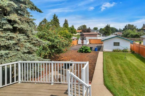 6739 59Th Avenue, Red Deer, AB - Outdoor