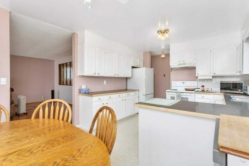 6739 59Th Avenue, Red Deer, AB - Indoor