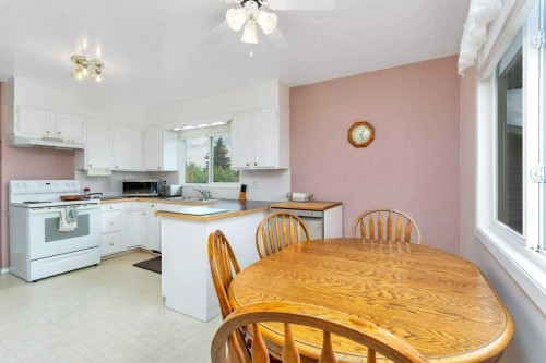 6739 59Th Avenue, Red Deer, AB - Indoor