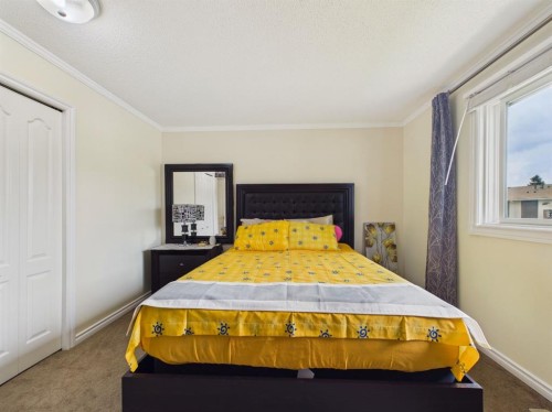 42 Greenham Drive, Red Deer, AB - Indoor Photo Showing Bedroom