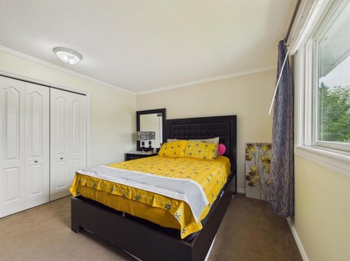 42 Greenham Drive, Red Deer, AB - Indoor Photo Showing Bedroom