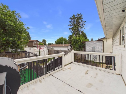 42 Greenham Drive, Red Deer, AB - Outdoor With Exterior