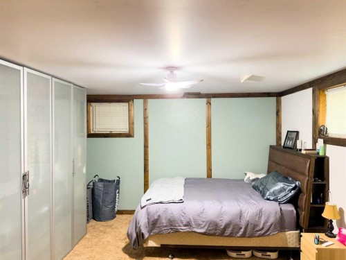 34545 Range Road 43, Rural Red Deer County, AB - Indoor Photo Showing Bedroom