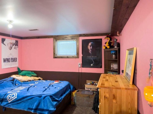 34545 Range Road 43, Rural Red Deer County, AB - Indoor Photo Showing Bedroom