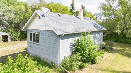 5127 50 Street, Mirror, AB - Outdoor