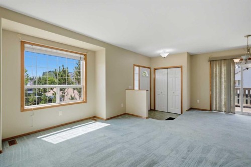 69 Durand Crescent, Red Deer, AB - Indoor Photo Showing Other Room