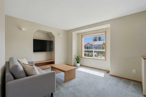 69 Durand Crescent, Red Deer, AB - Indoor Photo Showing Living Room