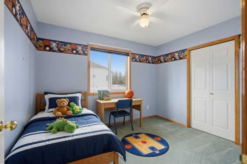 69 Durand Crescent, Red Deer, AB - Indoor Photo Showing Bedroom