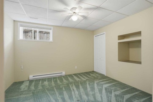 69 Durand Crescent, Red Deer, AB - Indoor Photo Showing Other Room