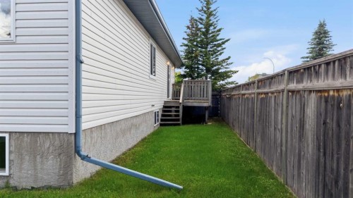 69 Durand Crescent, Red Deer, AB - Outdoor With Exterior
