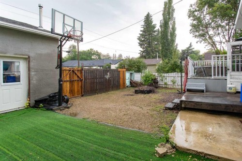 5423 50 Avenue, Lacombe, AB - Outdoor