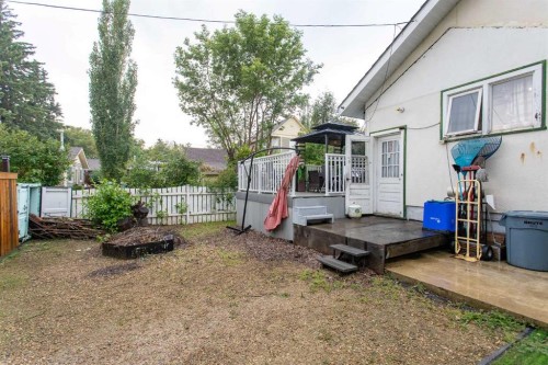 5423 50 Avenue, Lacombe, AB - Outdoor