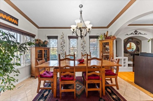 11124 110A Avenue, Edmonton, AB - Indoor Photo Showing Dining Room