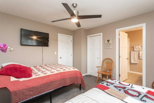 5 Tallman Close, Red Deer, AB - Indoor Photo Showing Bedroom
