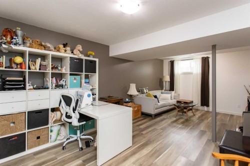 5 Tallman Close, Red Deer, AB - Indoor Photo Showing Office