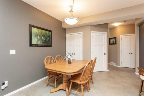 5 Tallman Close, Red Deer, AB - Indoor Photo Showing Dining Room