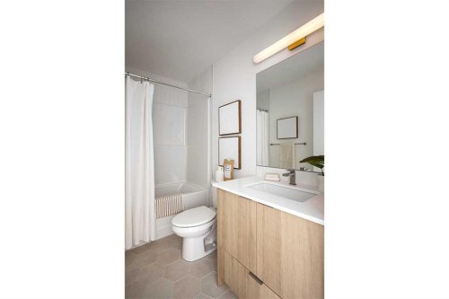 59 Annette Green Nw, Calgary, AB - Indoor Photo Showing Bathroom