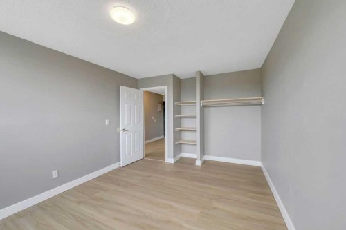 207-4820 47 Avenue, Red Deer, AB - Indoor Photo Showing Other Room