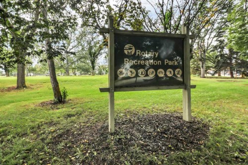 207-4820 47 Avenue, Red Deer, AB - Outdoor