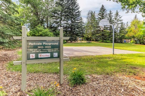 207-4820 47 Avenue, Red Deer, AB - Outdoor