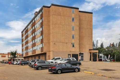 207-4820 47 Avenue, Red Deer, AB - Outdoor