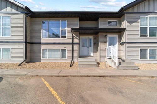 45-4702 53 Avenue  Camrose, AB T4V 0Y2