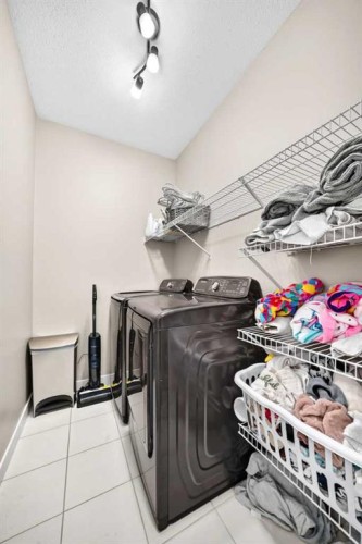146 Morris Court, Blackfalds, AB - Indoor Photo Showing Laundry Room