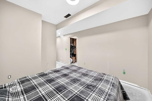 146 Morris Court, Blackfalds, AB - Indoor Photo Showing Bedroom