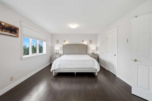 25 Ashmore Close, Red Deer, AB - Indoor Photo Showing Bedroom