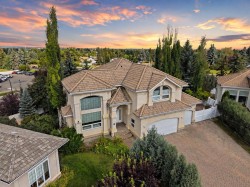 25 Ashmore Close Red Deer, AB T4R 2R7
