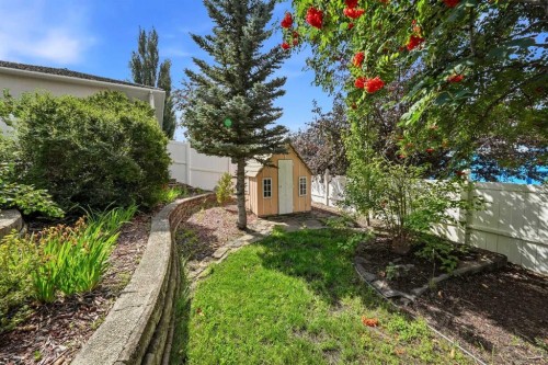 25 Ashmore Close, Red Deer, AB - Outdoor