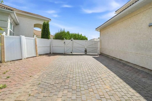25 Ashmore Close, Red Deer, AB - Outdoor With Exterior