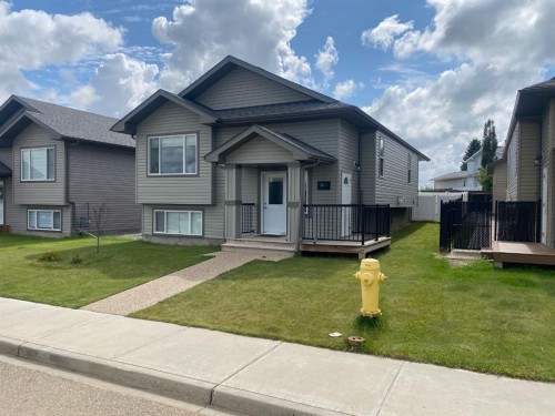 7401 44 Avenue  Camrose, AB T4V 5E1