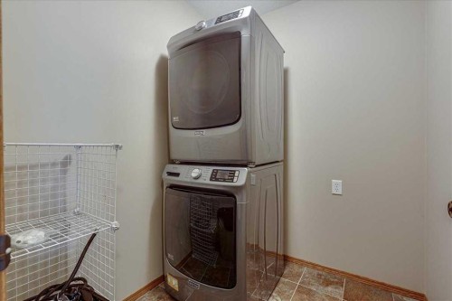 44 Osler Crescent, Red Deer, AB - Indoor Photo Showing Laundry Room