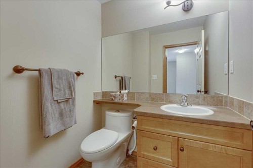 44 Osler Crescent, Red Deer, AB - Indoor Photo Showing Bathroom
