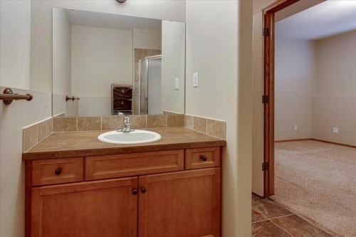 44 Osler Crescent, Red Deer, AB - Indoor Photo Showing Other Room