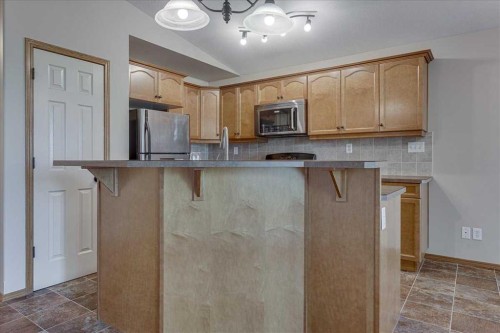 44 Osler Crescent, Red Deer, AB - Indoor Photo Showing Kitchen