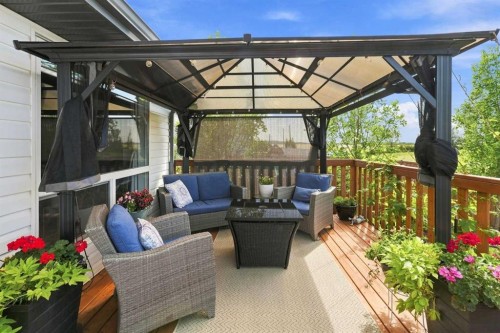 186 Robinson Avenue, Penhold, AB 