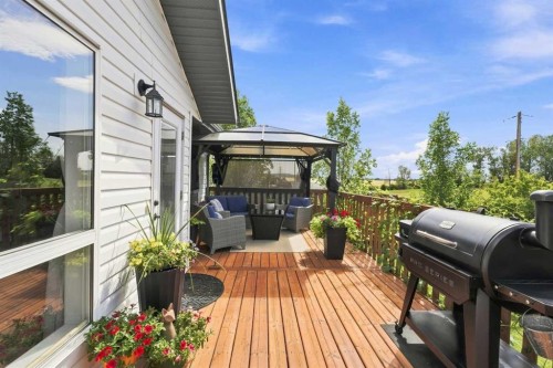 186 Robinson Avenue, Penhold, AB 