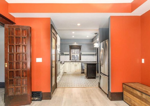 4736 56 Street, Red Deer, AB - Indoor
