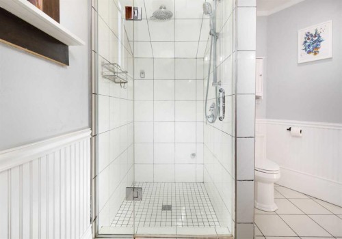 4736 56 Street, Red Deer, AB - Indoor Photo Showing Bathroom
