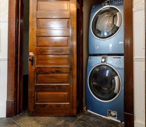 4736 56 Street, Red Deer, AB - Indoor Photo Showing Laundry Room