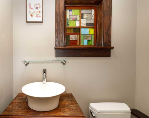 4736 56 Street, Red Deer, AB - Indoor Photo Showing Bathroom