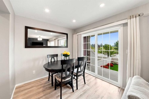 27 Golden Crescent, Red Deer, AB - Indoor Photo Showing Dining Room