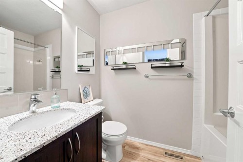 27 Golden Crescent, Red Deer, AB - Indoor Photo Showing Bathroom