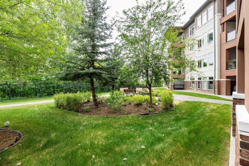 109-5213 61 Street, Red Deer, AB - Outdoor