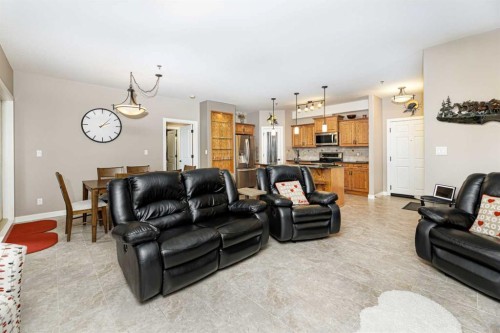 109-5213 61 Street, Red Deer, AB - Indoor Photo Showing Living Room