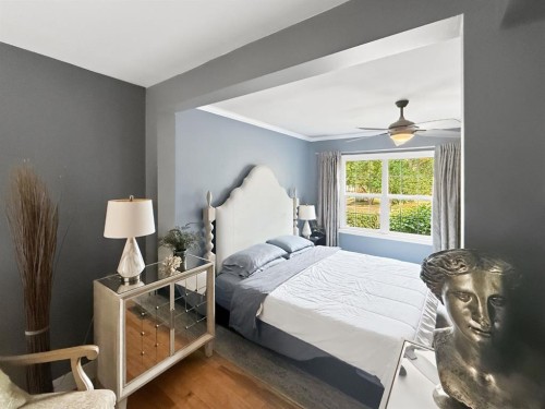 5708 45 Avenue, Red Deer, AB - Indoor Photo Showing Bedroom