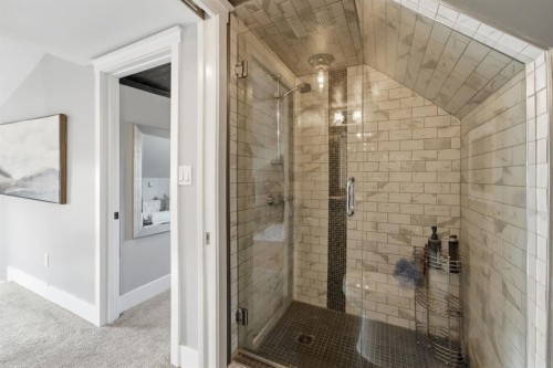 5708 45 Avenue, Red Deer, AB - Indoor Photo Showing Bathroom